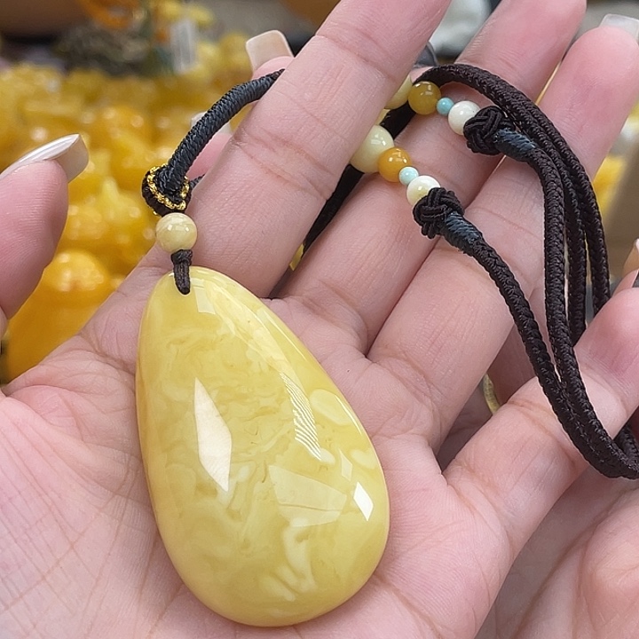 琥珀未镶嵌珠宝奇石h27