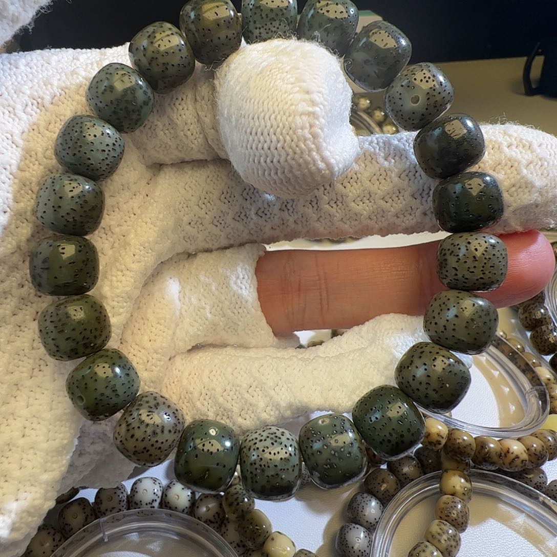 星月菩提吊坠绿幽灵