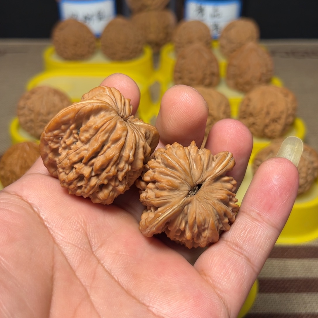 富***足吊坠文玩核桃四座楼‘