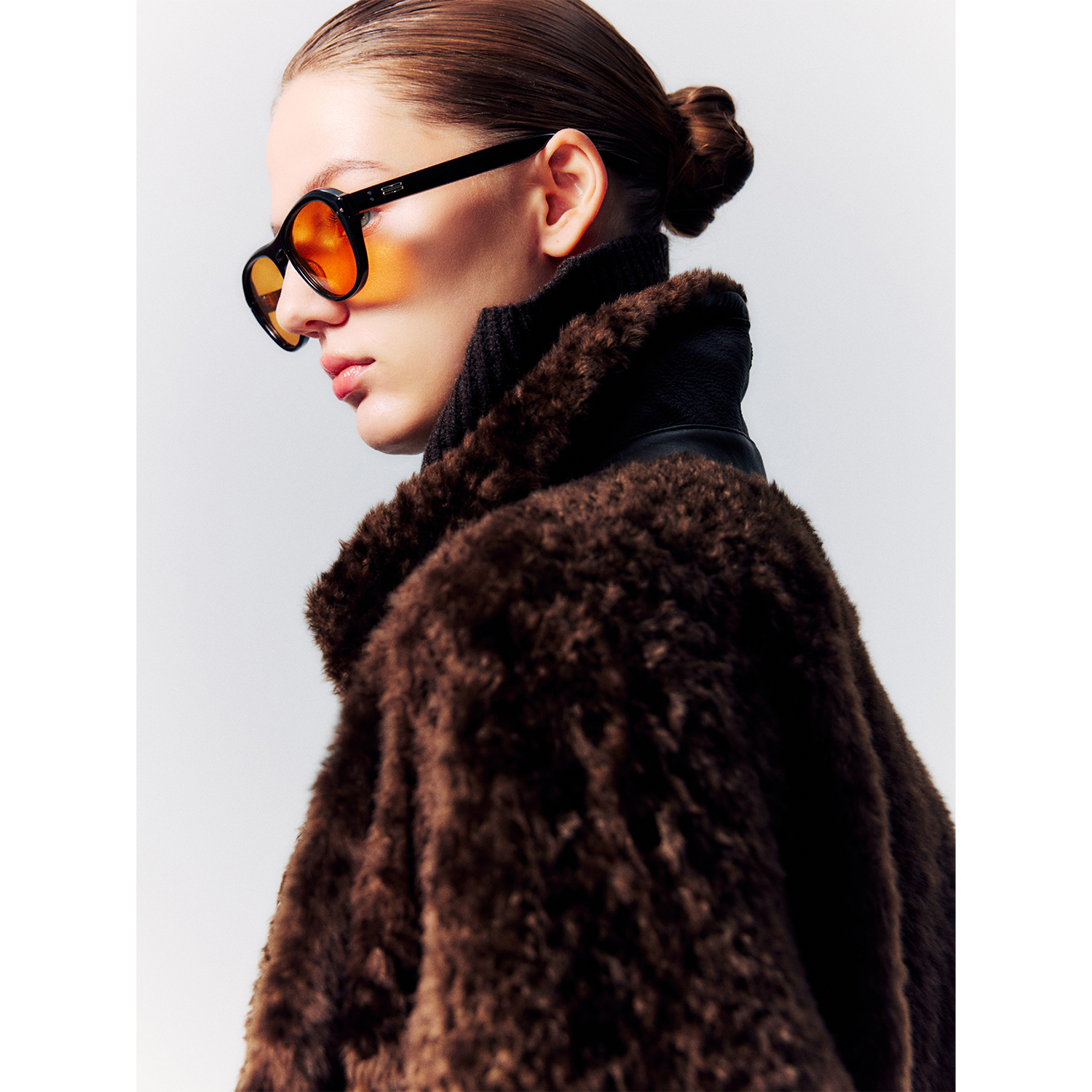 玖着“乐芙兰”法国稀有羔羊拉空卷皮毛一体云朵轻软翻领拉链外套