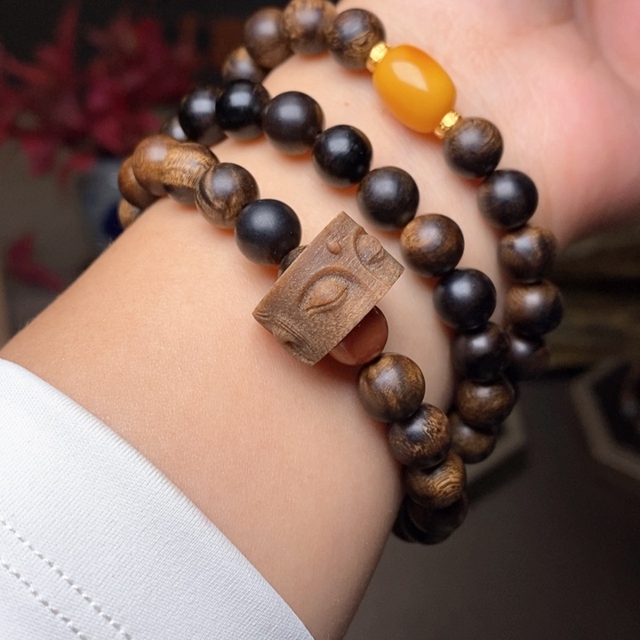 沉香手串越南芽庄瘤疤紫棋楠0.8➕无相佛沉香木雕设计