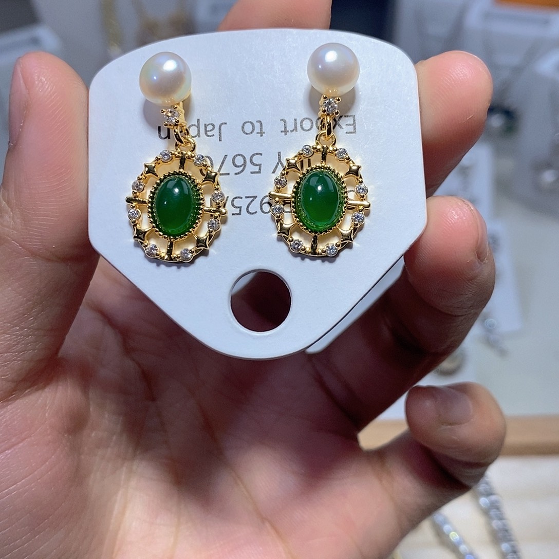 淡水珍珠未镶嵌耳饰