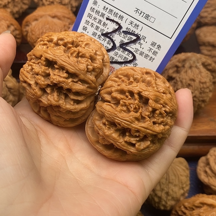 吊坠桃核粗筋狮子头48