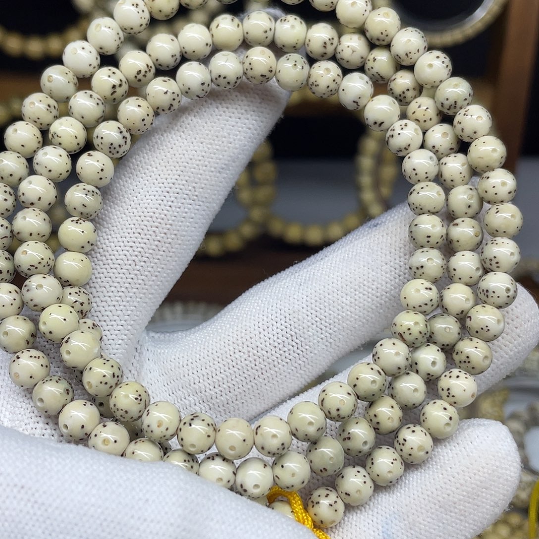 手串星月菩提6圆珠，大眼睛小细星