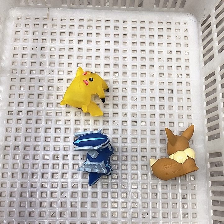 卖***孩玩具高达散货拼装
