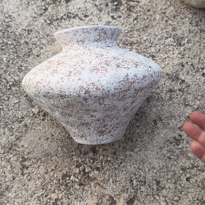 微瑕景德镇手工花瓶清