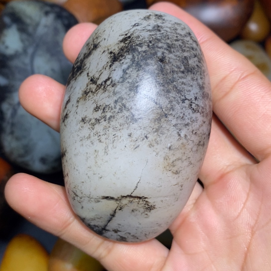 和田玉未镶嵌珠宝奇石