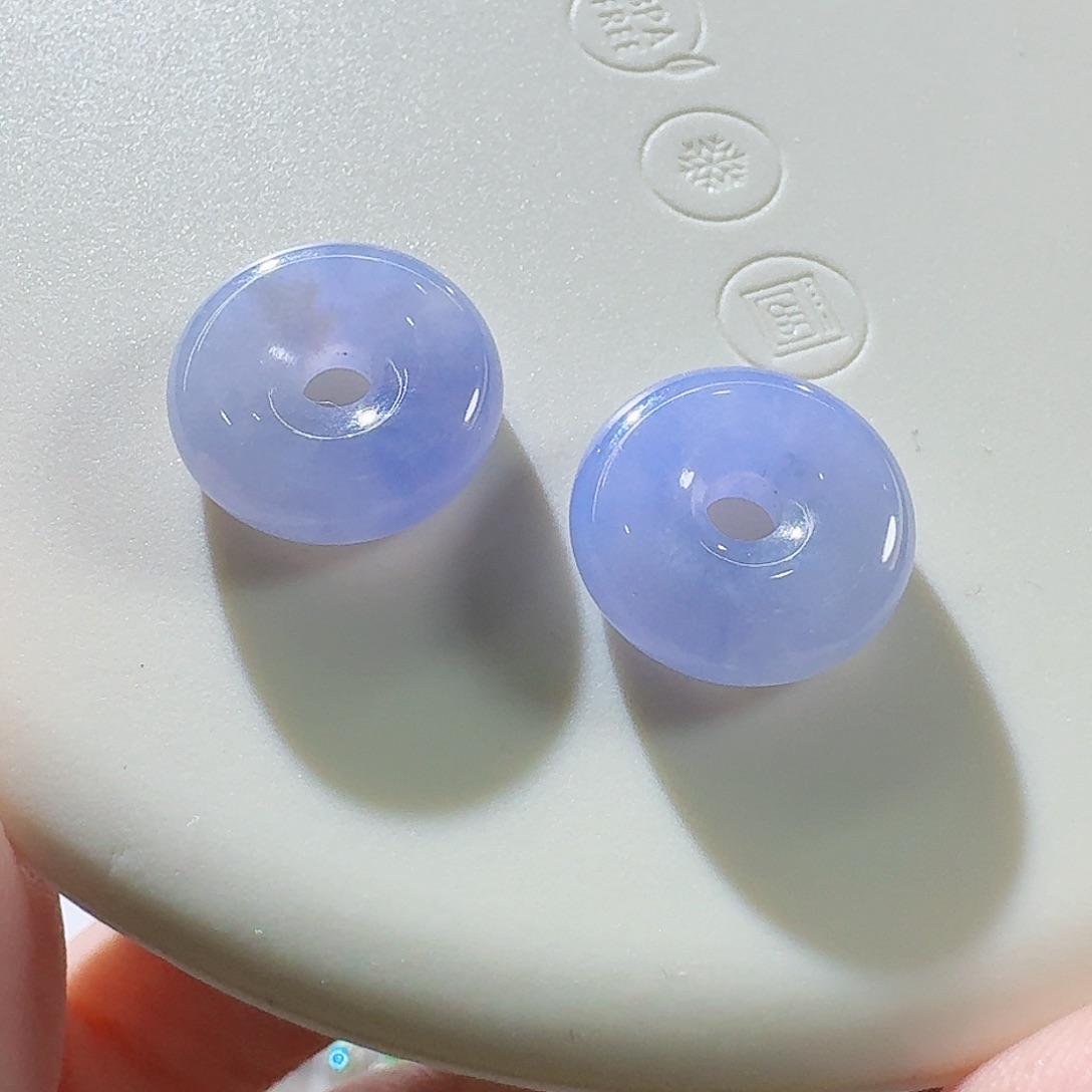 翡翠颈饰未镶嵌冰紫甜甜圈一对