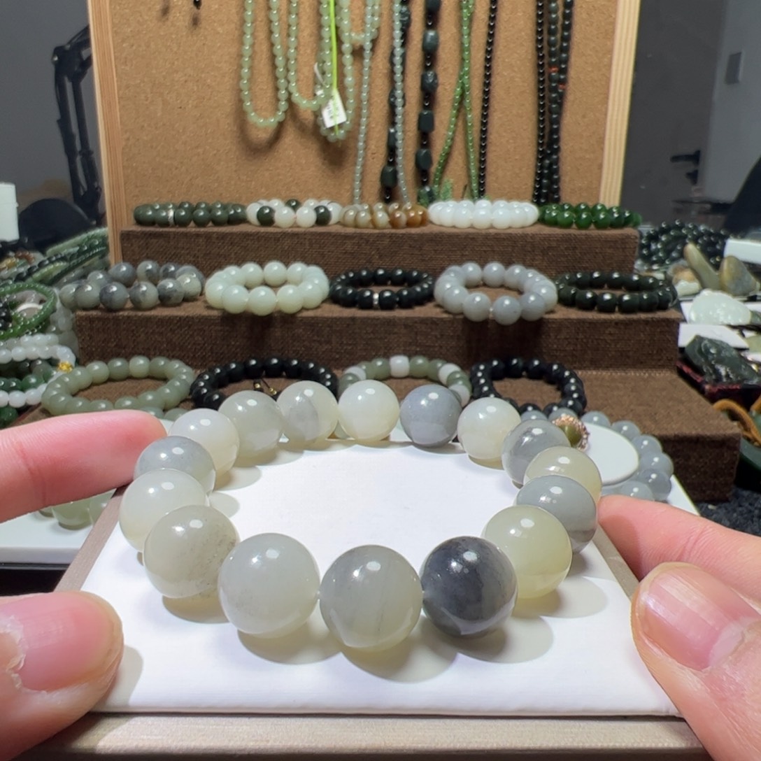 和田玉（糖玉）未镶嵌手链