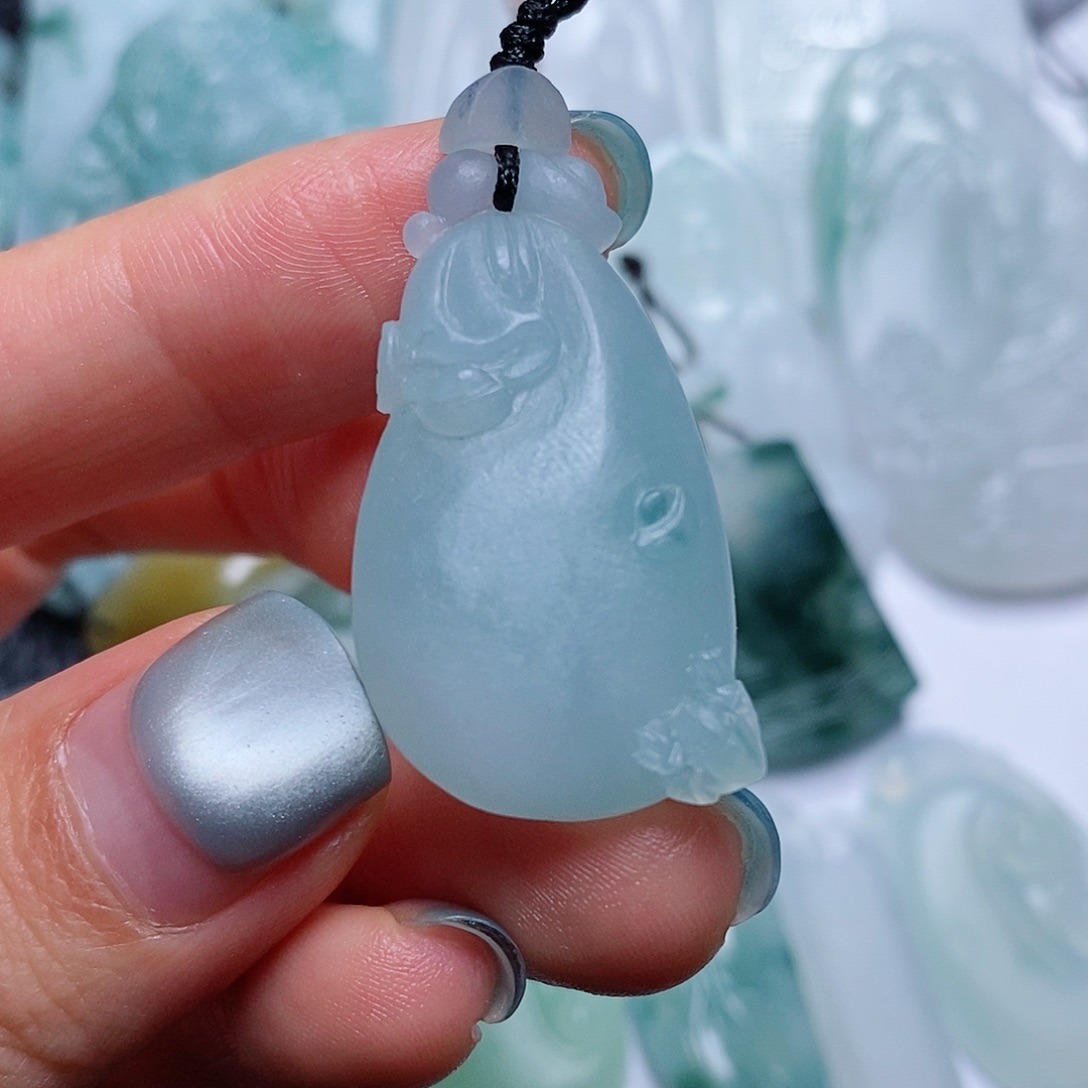 定制翡翠未镶嵌毛货付款后确认抛光