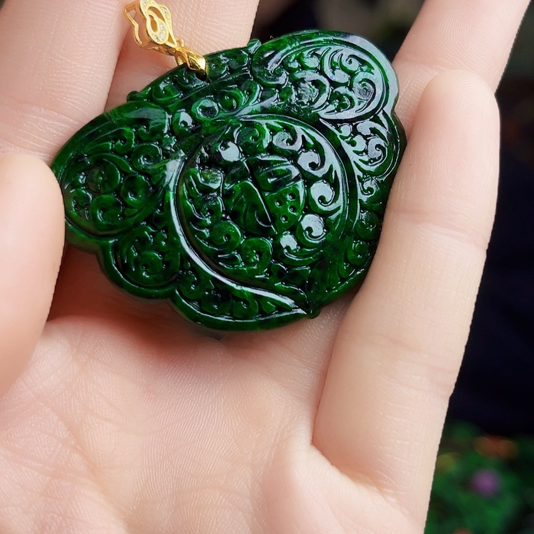 颈饰银S925镶嵌翡翠多样性