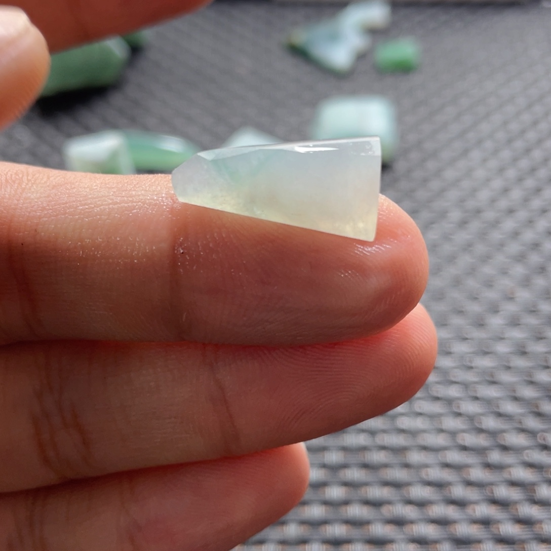 定制翡翠未镶嵌翡翠珠宝