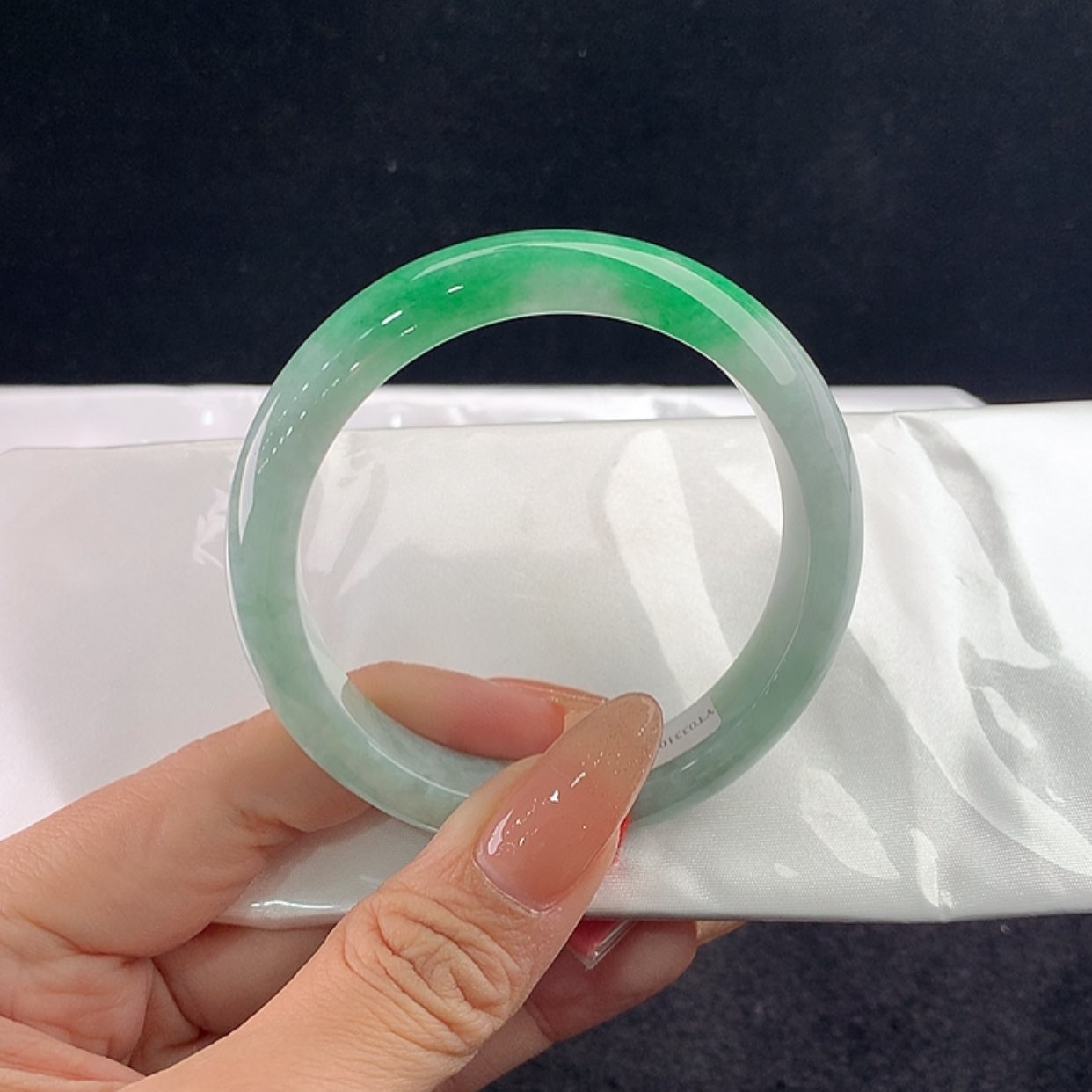 【闪购商品】未镶嵌手镯翡翠正56.7