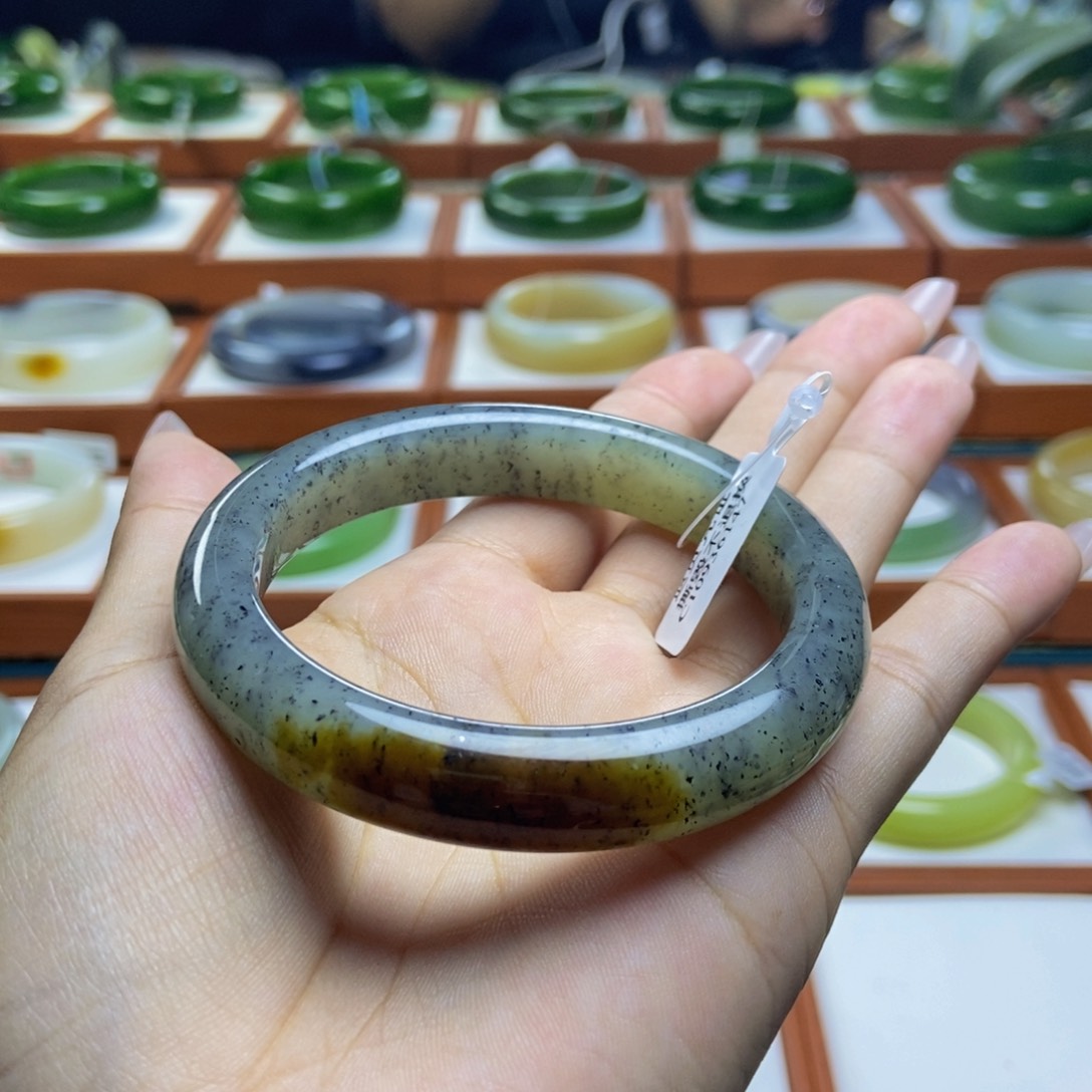 和田玉手镯未镶嵌和田玉籽糖青花58