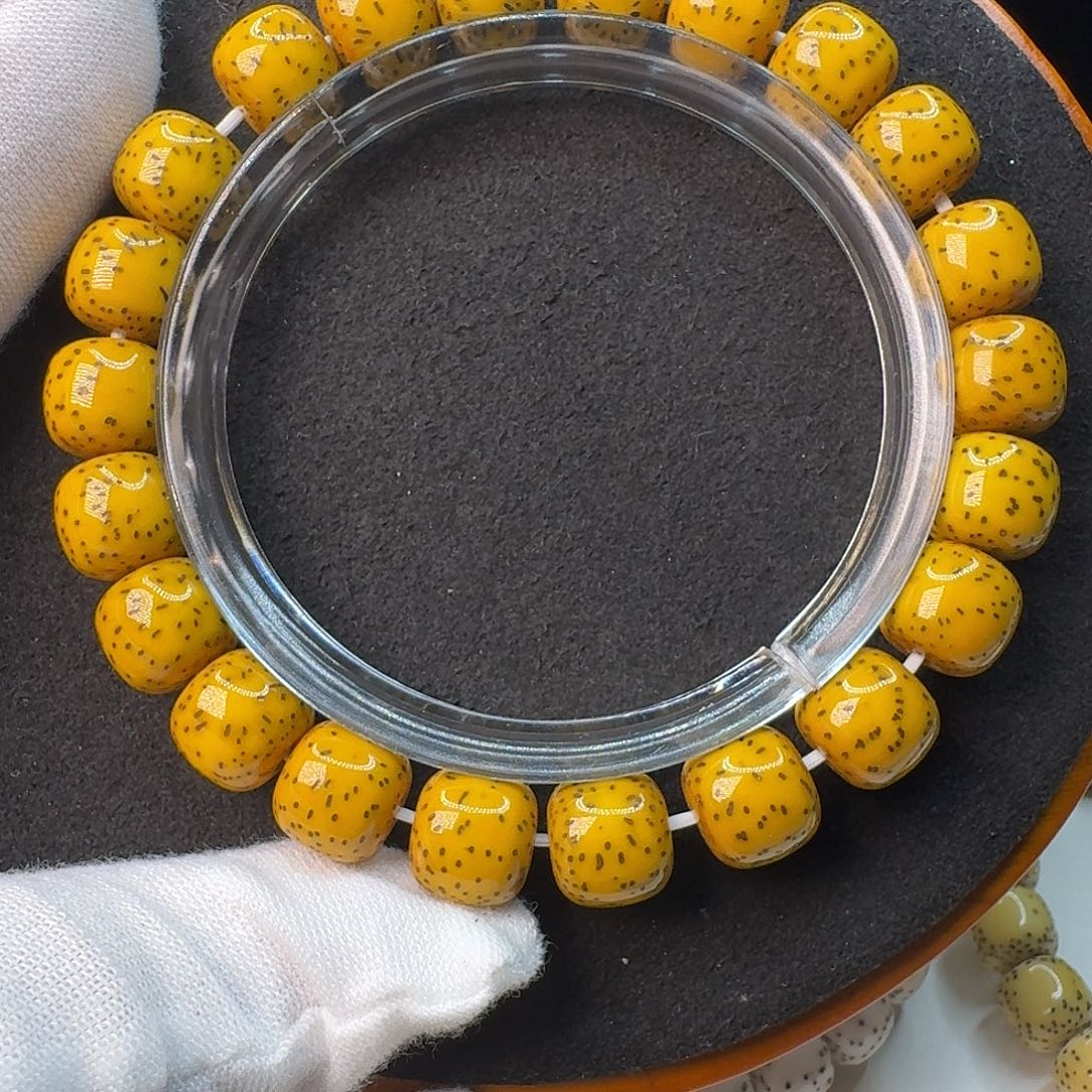 手串星月菩提鸡油黄卡10正月侧留白