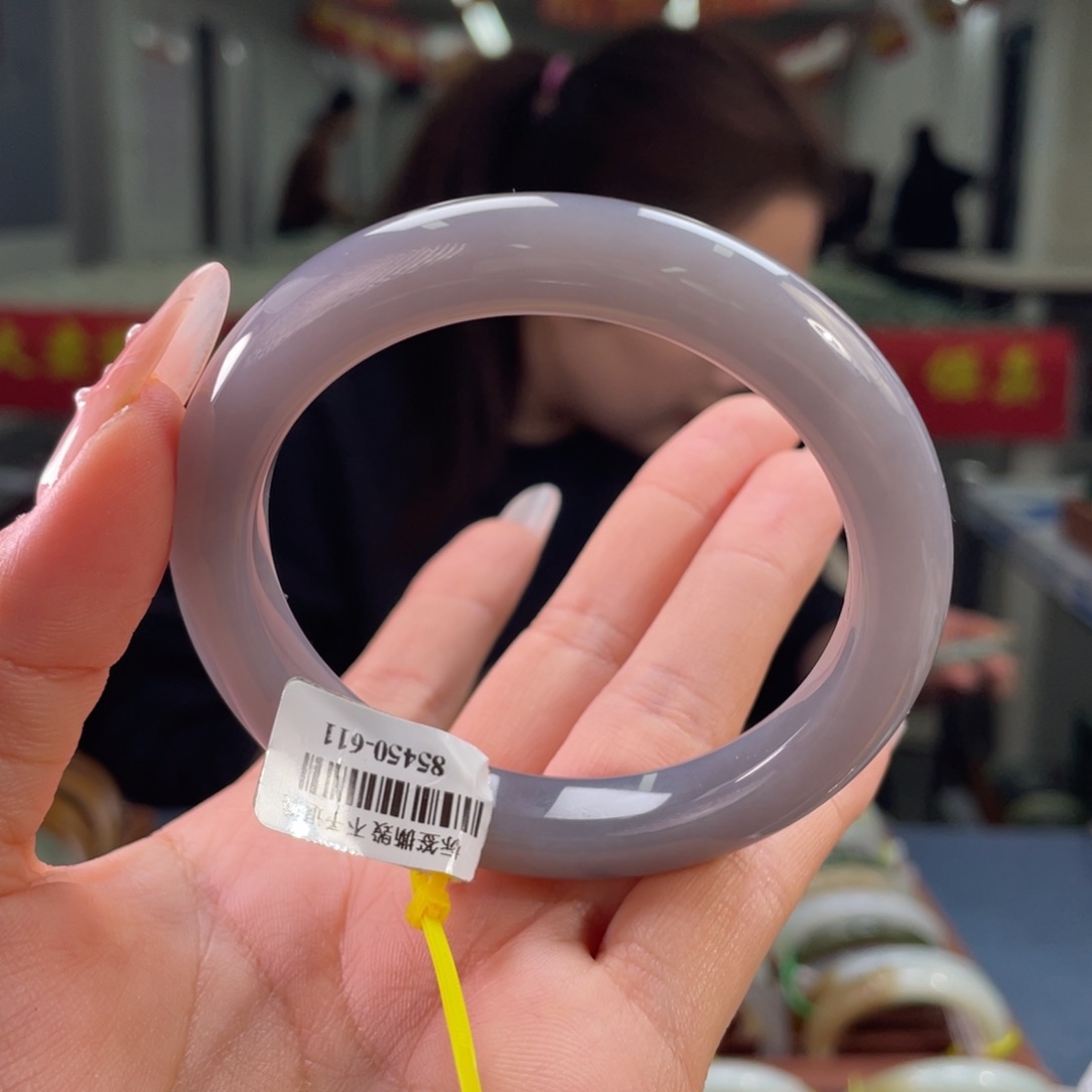 和田玉手镯未镶嵌口径56