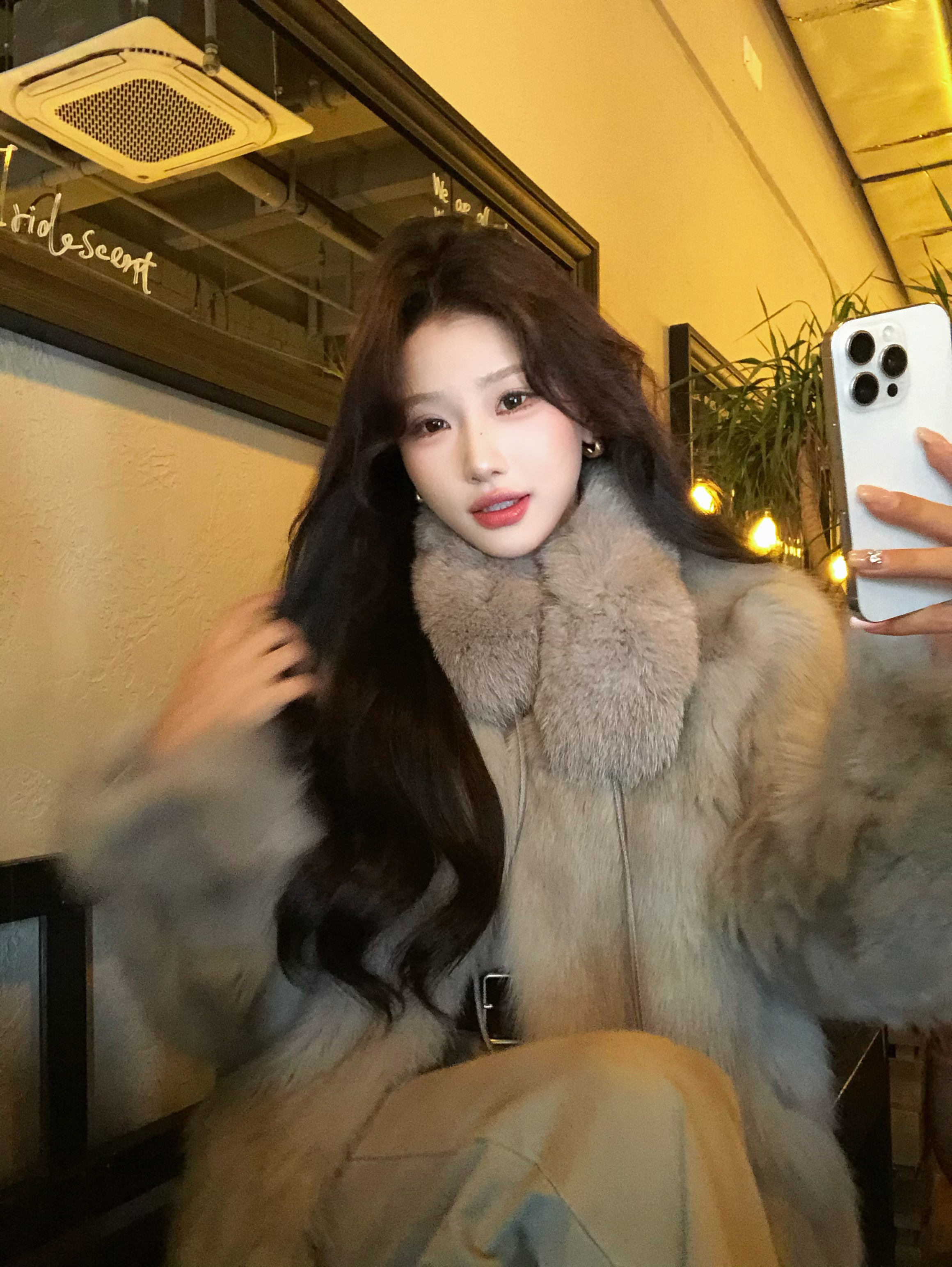  陈六六CHENLIULIU【芬兰千金】进口芬兰狐毛球围脖腹毛狐狸毛皮草