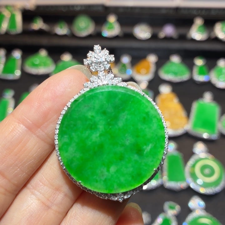 翡翠18K金镶嵌吊坠(不含链)翡翠