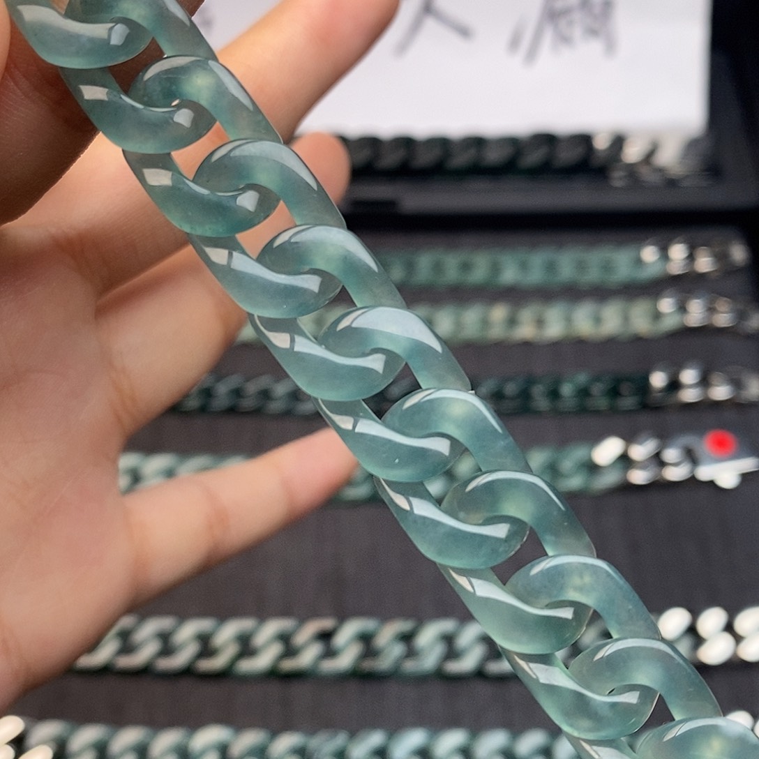 翡翠未镶嵌手链翡翠