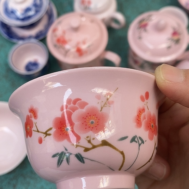 摆件陶红稀土翠竹红梅压手杯