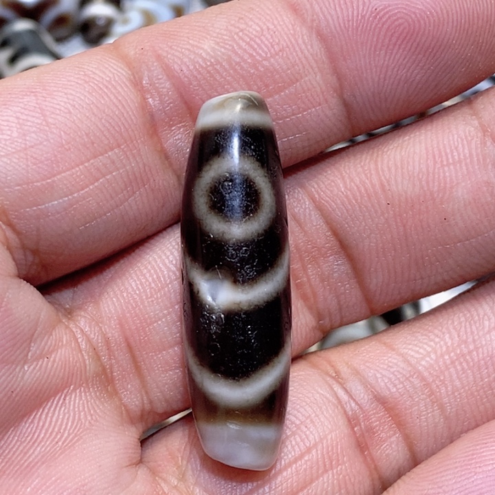 玛瑙/玉髓颈饰未镶嵌法*