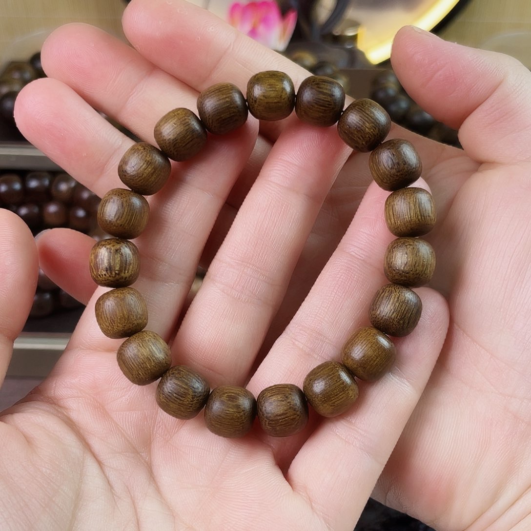 沉香手串富生红土玉化老料瘤疤1.0