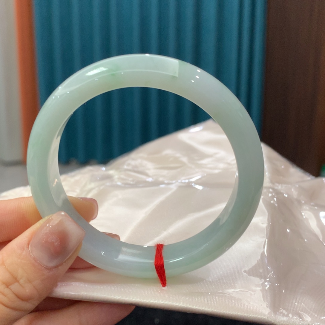 未镶嵌手镯翡翠完美者慎拍 圈口57.2