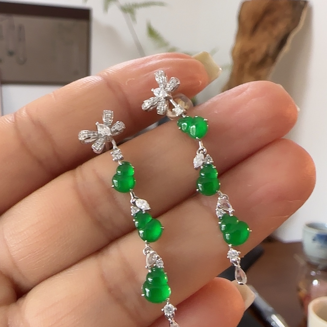 翡翠颈饰18K金镶嵌葫芦