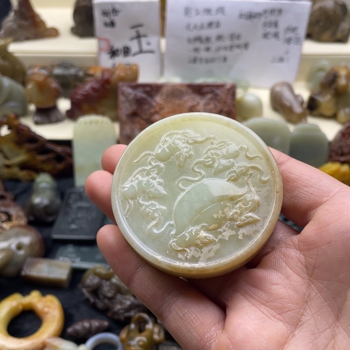 蛇纹石玉颈饰未镶嵌183