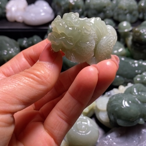 未镶嵌和田玉（糖玉）珠宝奇石