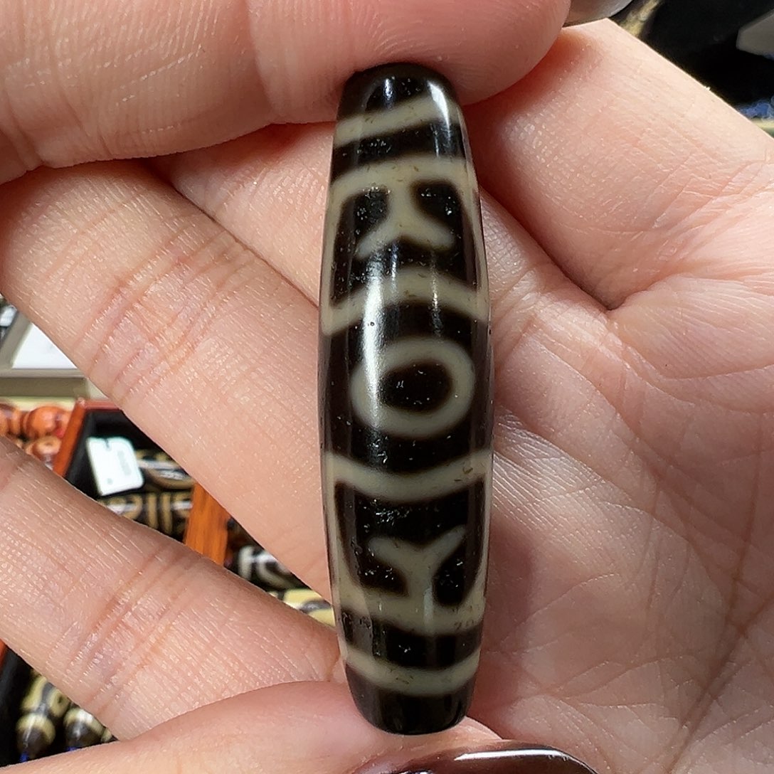 玛瑙/玉髓未镶嵌珠宝半成品老冯黑金向阳两眼