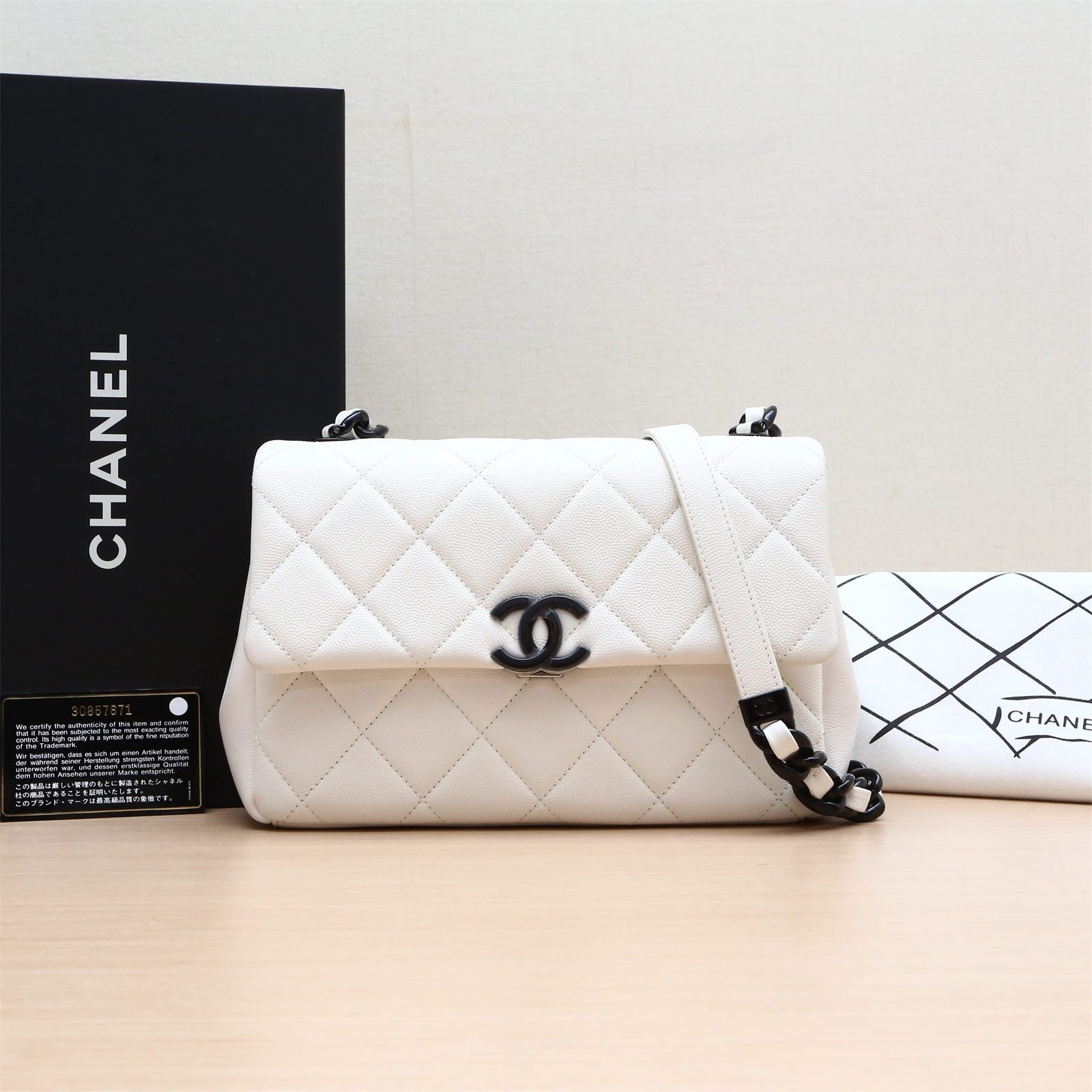 99新 Chanel/香奈儿 活动双双 21C 口盖包 白色 荔枝皮革C 30开