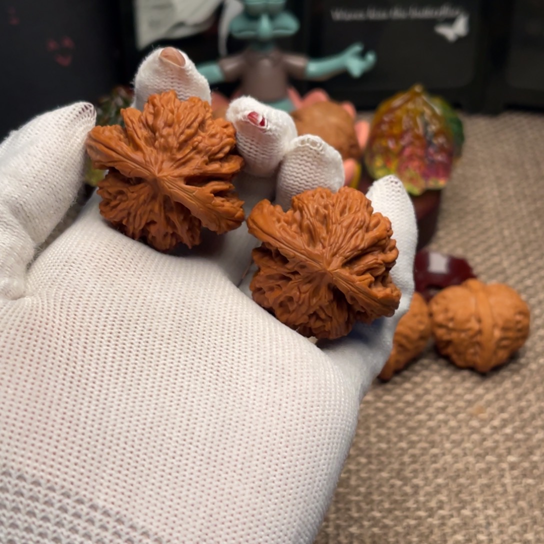 文玩核桃把件玉华宫粗筋王43