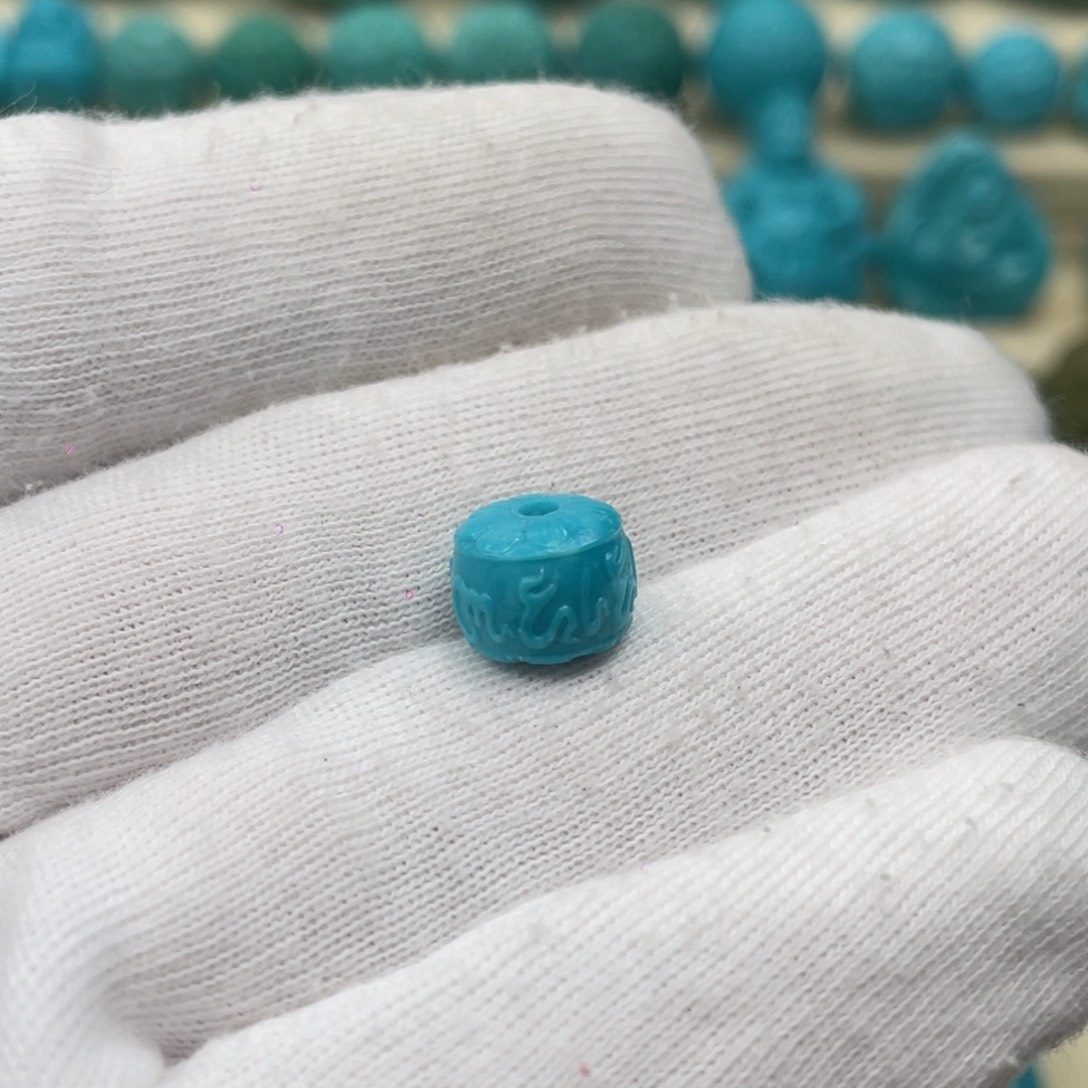 绿松石未镶嵌颈饰卡9.8-7