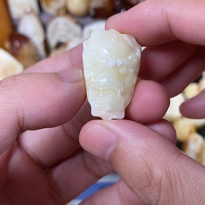 裸石琥珀未镶嵌我