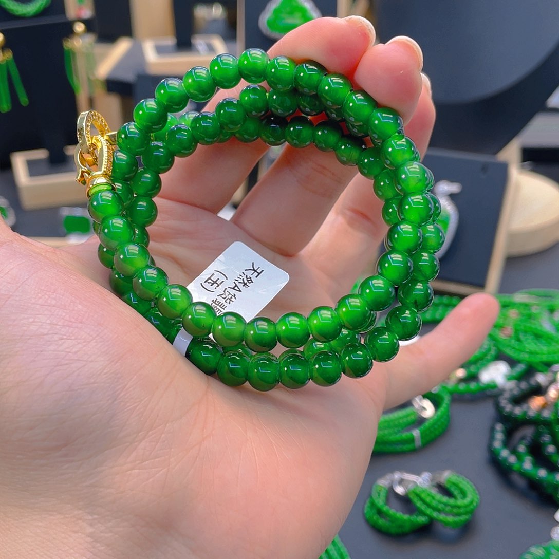 翡翠项链未镶嵌柒**物卡7