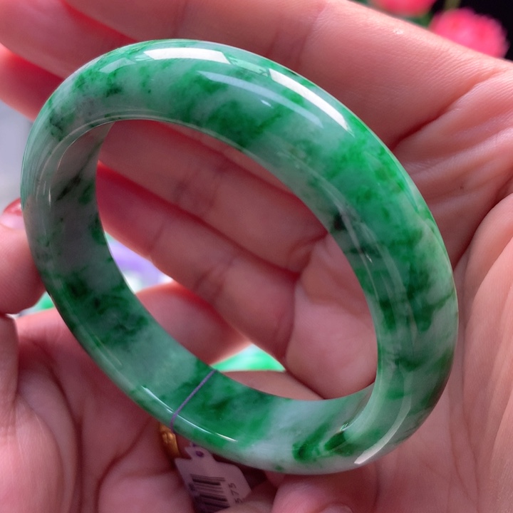 平***。翡翠手镯未镶嵌54.8圈口