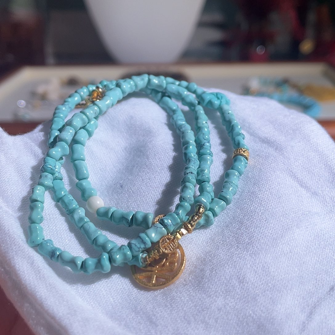 绿松石配饰未镶嵌