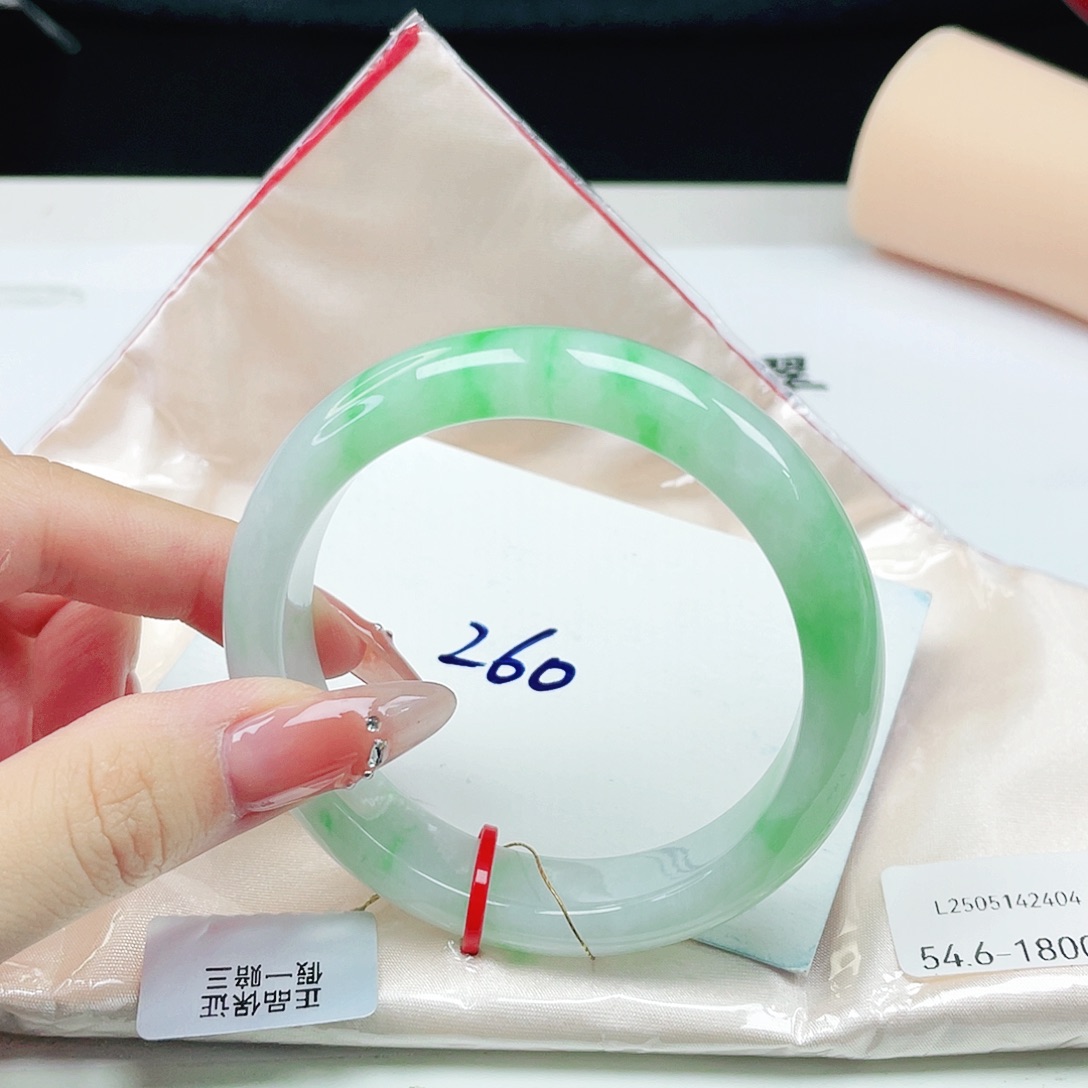 未镶嵌手镯翡翠54+