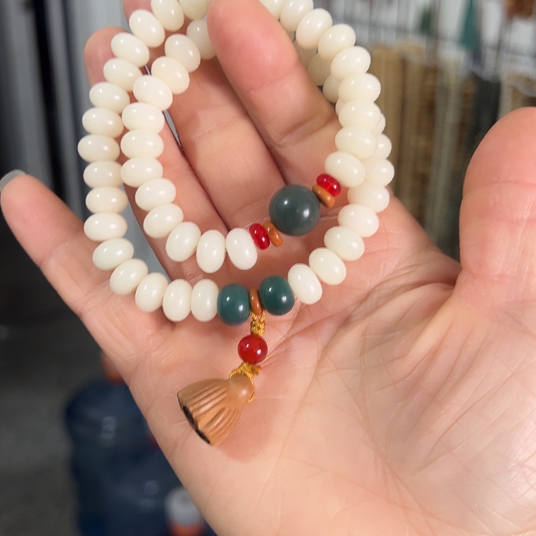 白玉菩提吊坠6×90