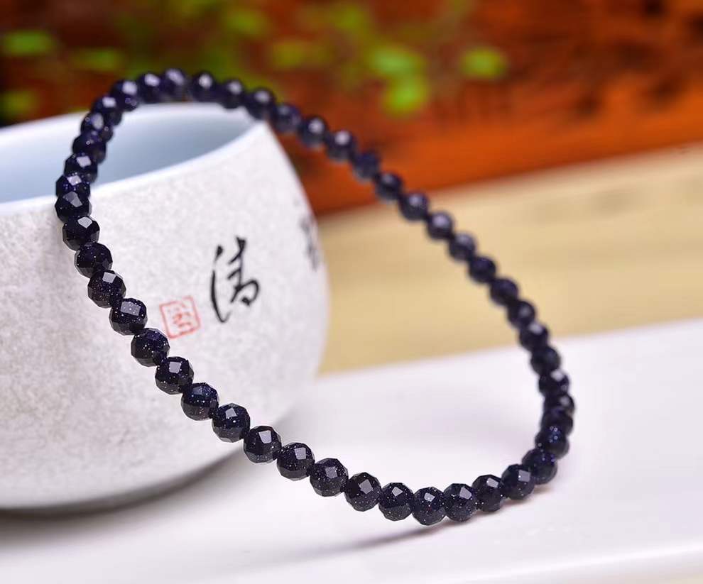 新货到蓝砂石刻面手链光度亮丽水汪汪的高端大气上档次4mm