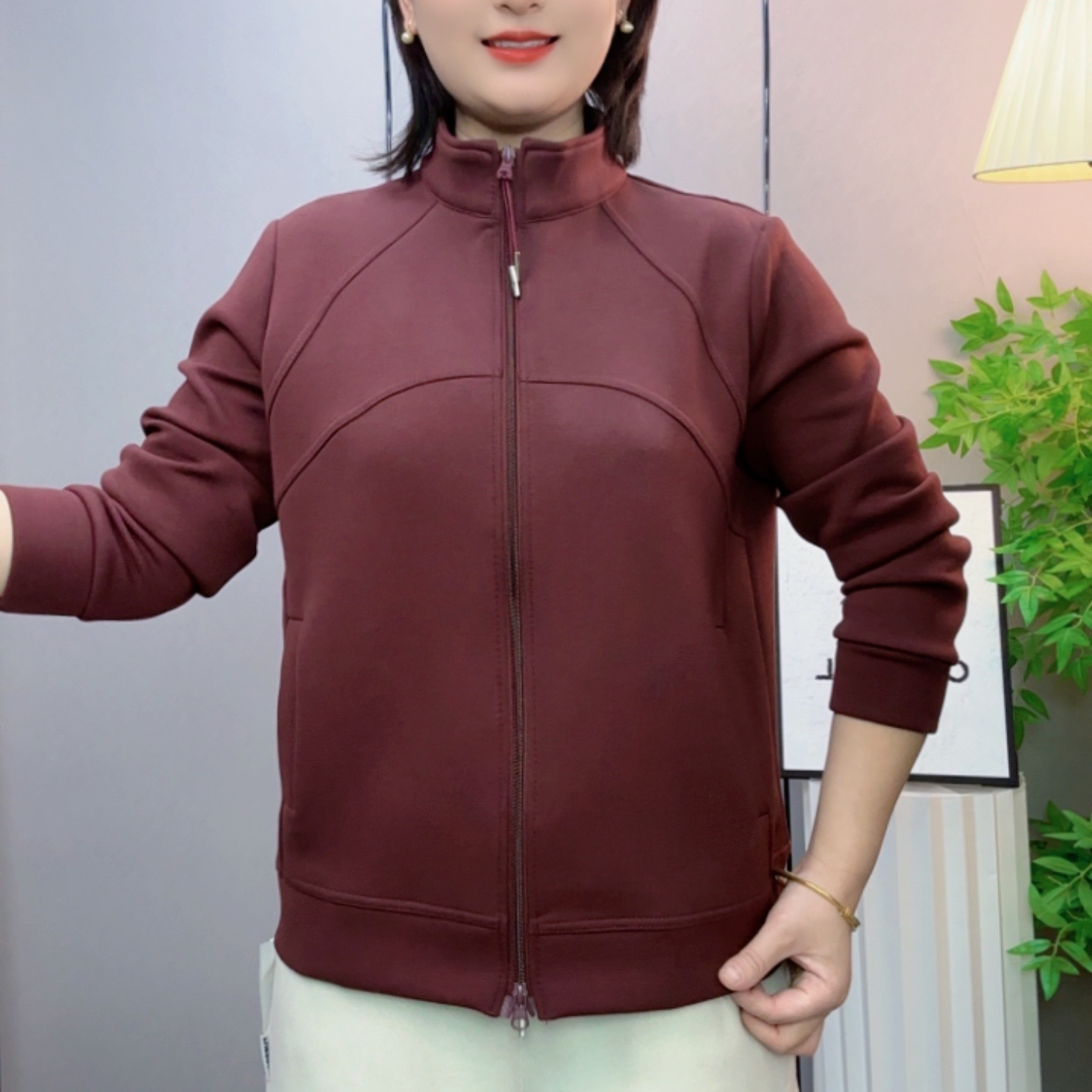 女加绒秋季不起球短款纯色短外套上衣休闲女士秋冬立领外套运动