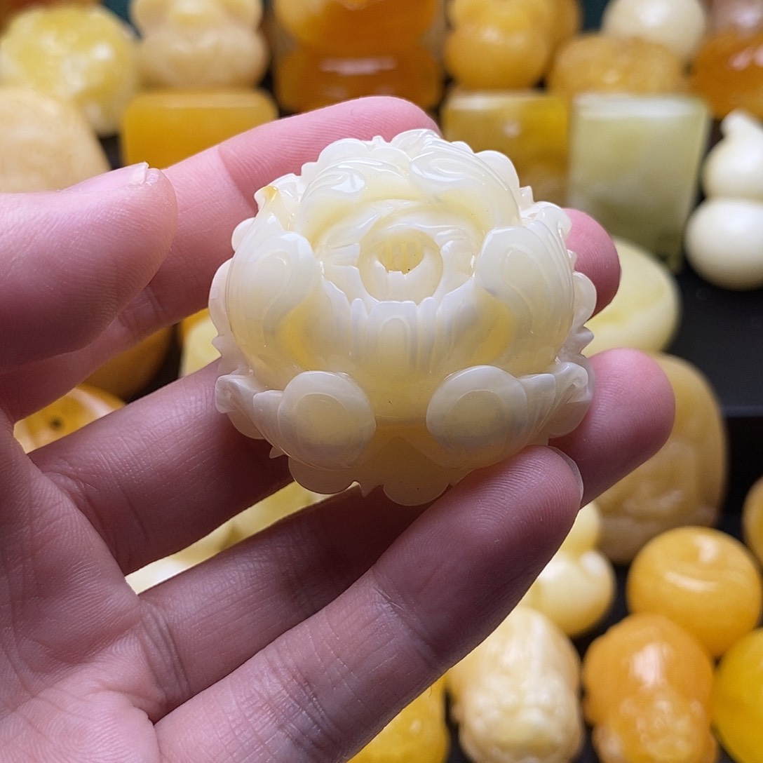 琥珀颈饰未镶嵌琥珀蜜蜡吊坠