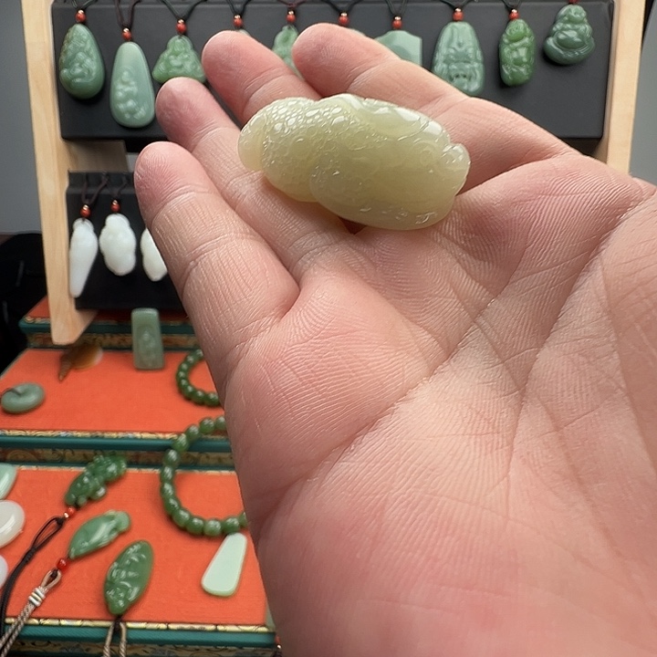 和田玉未镶嵌颈饰S*C