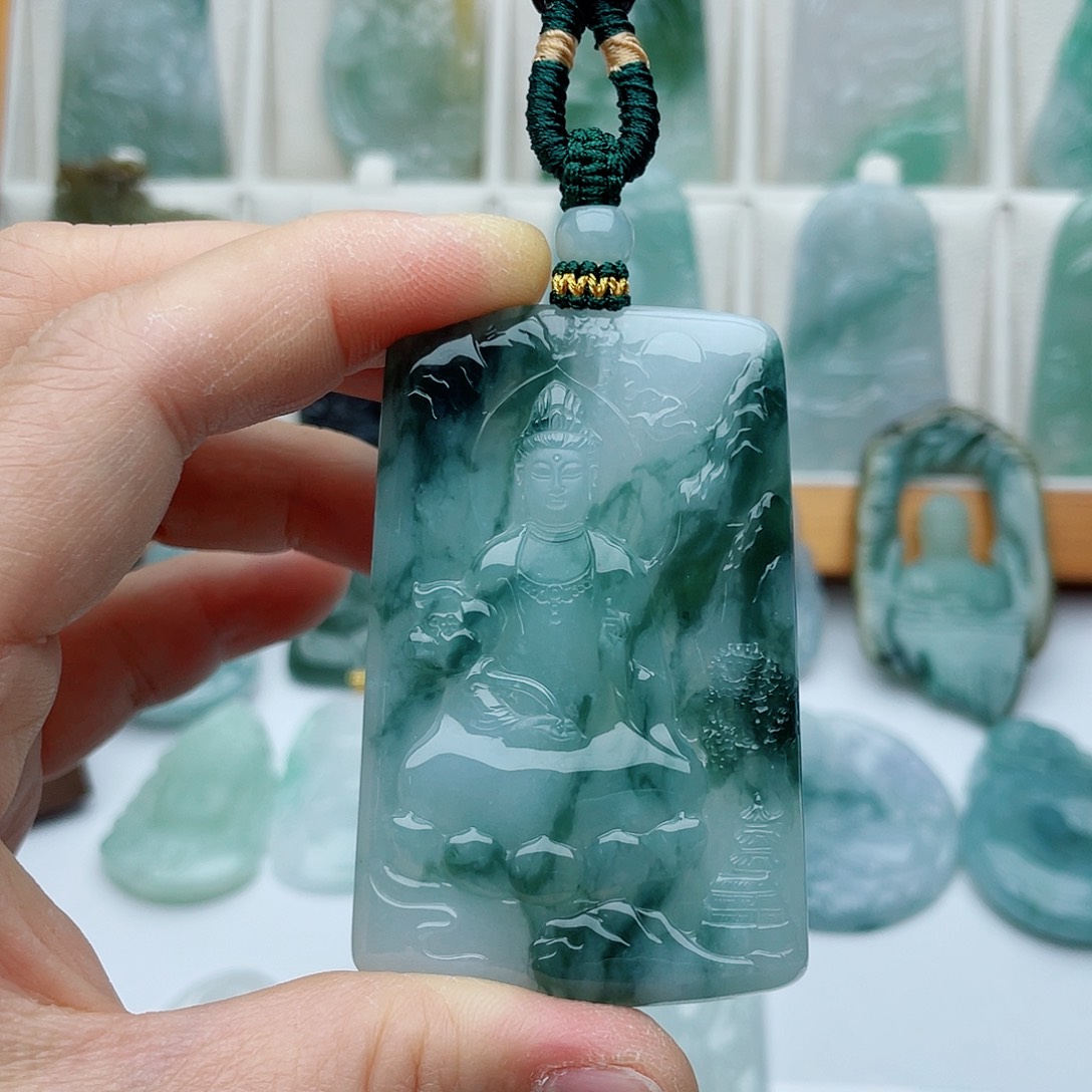 阿****翡翠未镶嵌颈饰山水观音