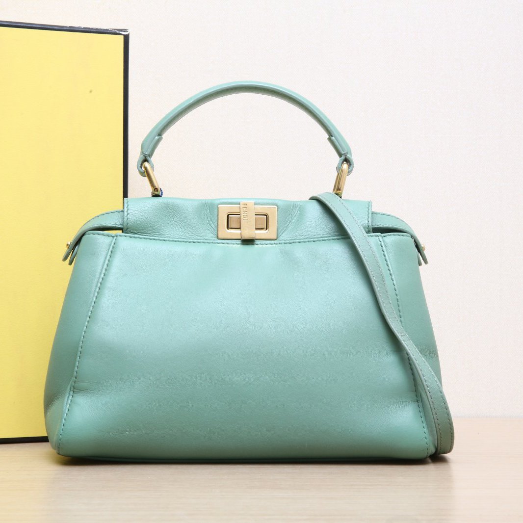 95新 FENDI/芬迪 小花攀攀 PEEKABOO Mini 23cm 绿色 金扣包