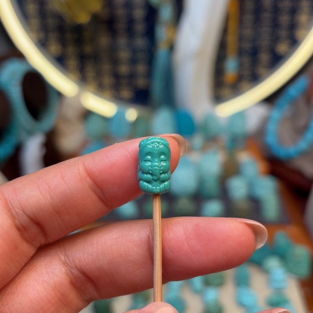 绿松石配饰未镶嵌