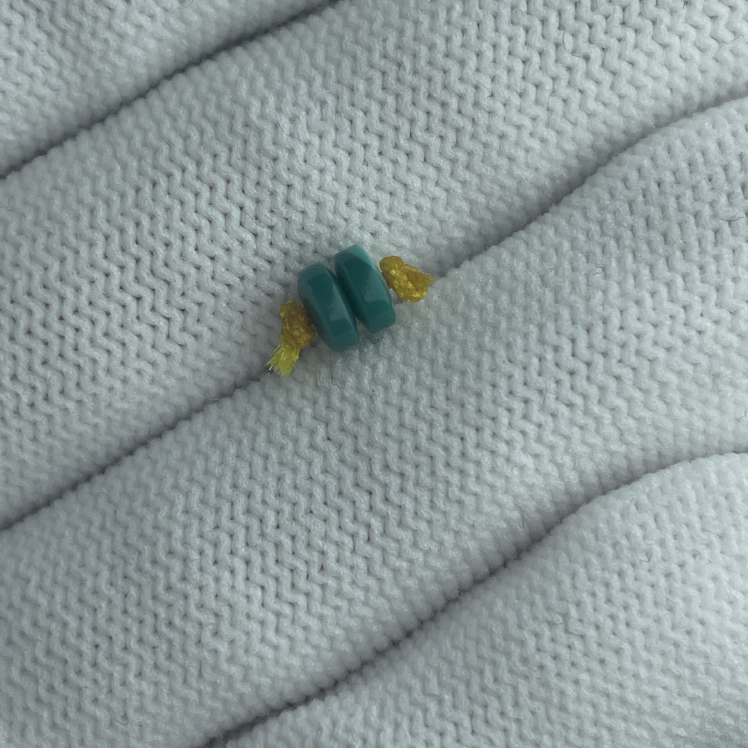 原矿绿松石玉化隔片4.6尺寸