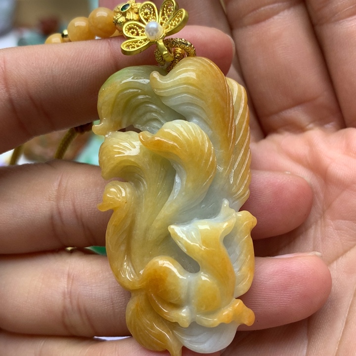 翡翠颈饰未镶嵌翡翠