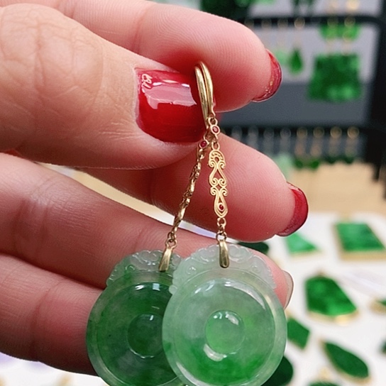 翡翠耳饰18K金镶嵌耳饰